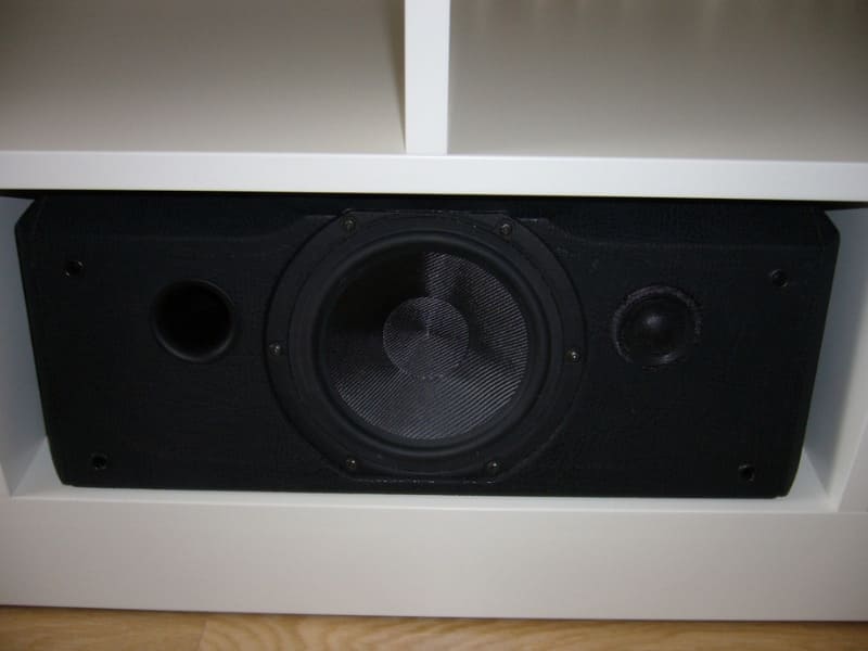 altavoz cine en el bosque