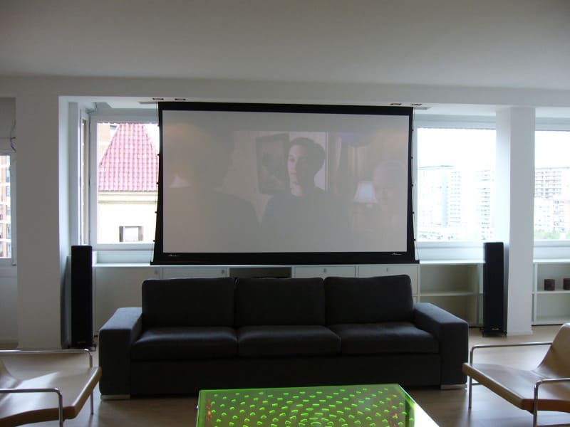 pantalla salon biblioteca