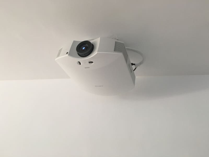 proyector cine en salon